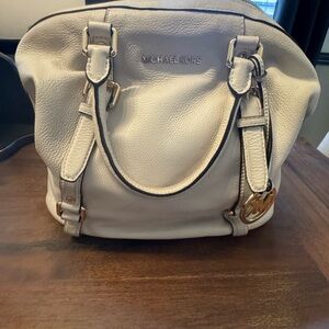 MICHAEL Michael Kors White Shoulder Bag